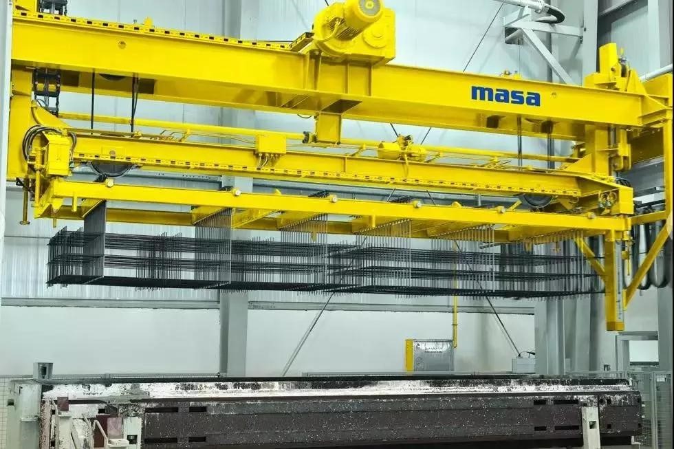 1635319949516298.jpg 用瑪莎設(shè)備生產(chǎn)的板材一定不會差1.jpg